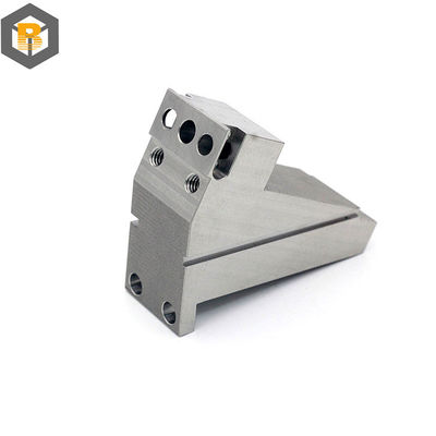Ferro inoxidável Máquinas de mecanização CNC sob medida